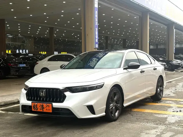 Honda Inspire 2023 260TURBO Delicate Edition