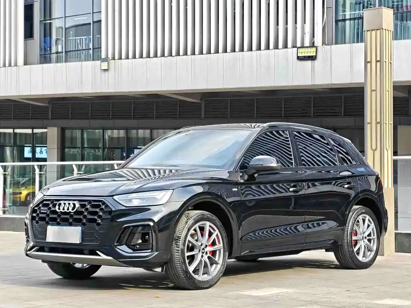Audi Q5L 2022 40T Luxury Dynamic
