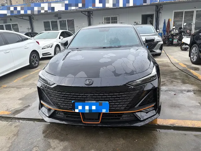 Changan UNI-V 2022 1.5T Sport Edition
