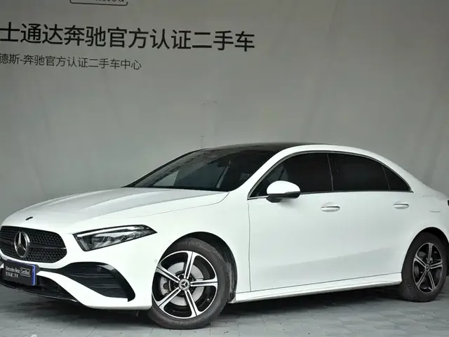 Mercedes-Benz A-Class 2024 A 200 L Fashion Edition