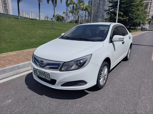 BYD e5 2018 450 Connected Enjoyment