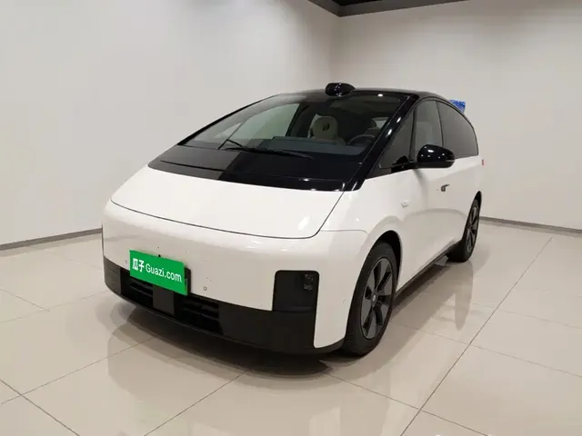 Li Auto MEGA 2024 Ultra