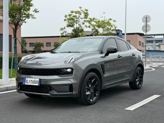 Lynk & Co 05 2020 2.0TD 2WD Shine Halo
