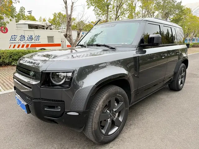 Land Rover Defender 2023 Model 110 3.0T P400 X-DYNAMIC HSE