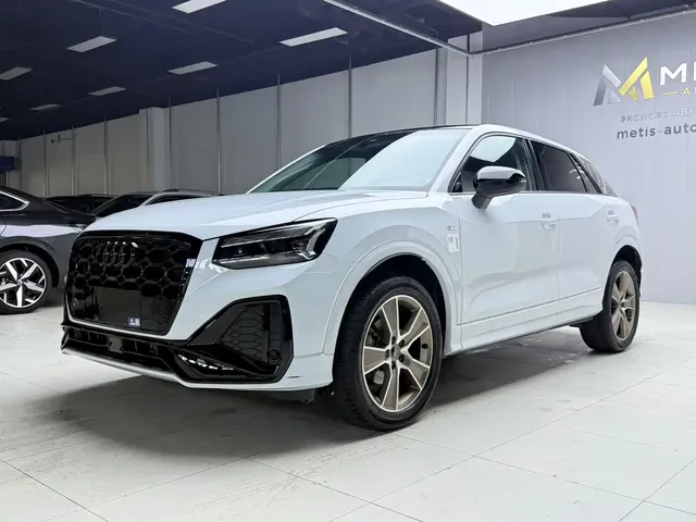 Audi Q2L 2022 35 TFSI Fashion Dynamic