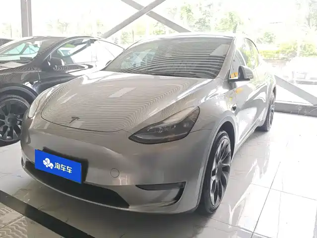 Tesla Model Y 2024 Long Range AWD