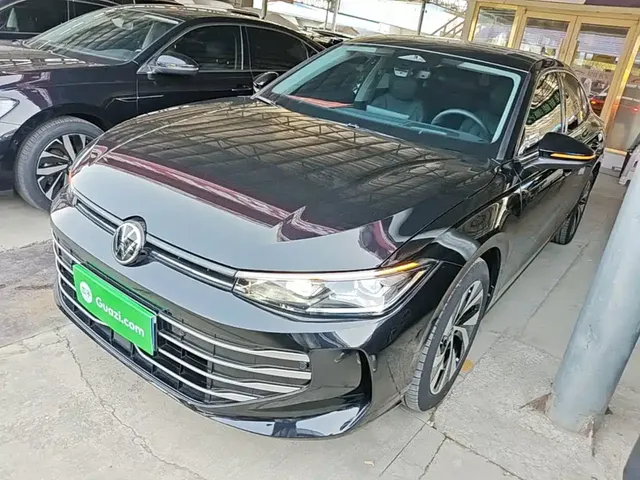 Volkswagen Passat 2025 Pro 380TSI Dragon Glory Edition