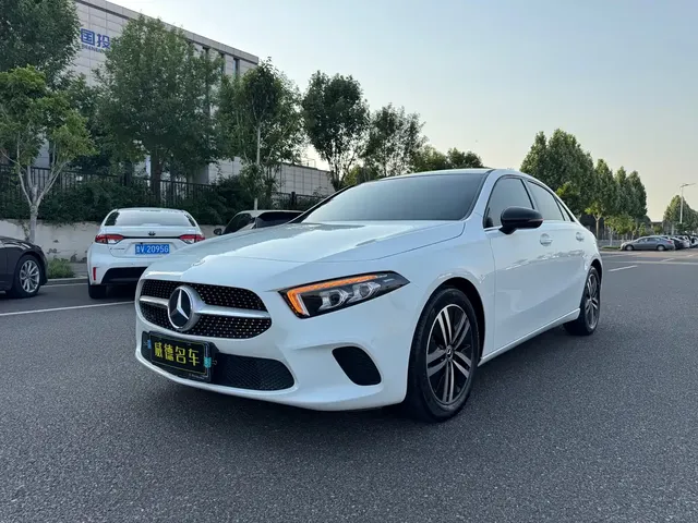 Mercedes-Benz A-Class 2022 A 180 L