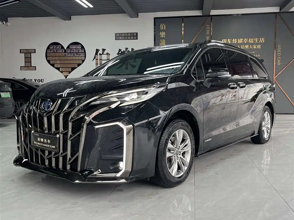 Toyota Sienna 2023 2.5L Hybrid Comfort Edition