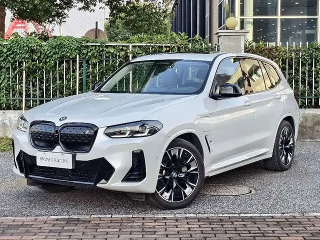 BMW iX3 2024 Innovation Leader