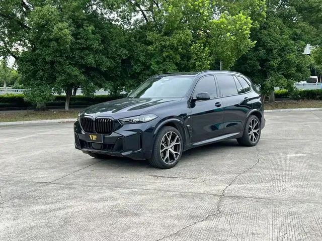 BMW X5 2025 Model xDrive 30Li Exclusive M Sport Blackout Package