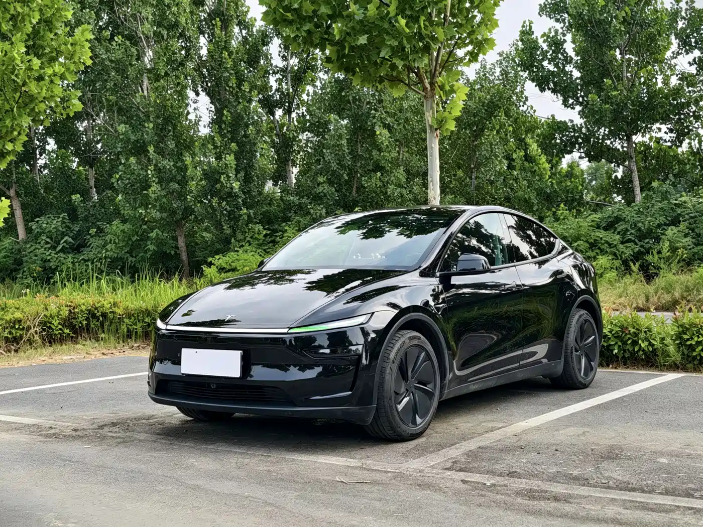 Tesla Model Y 2026 Long Range Rear-Wheel Drive