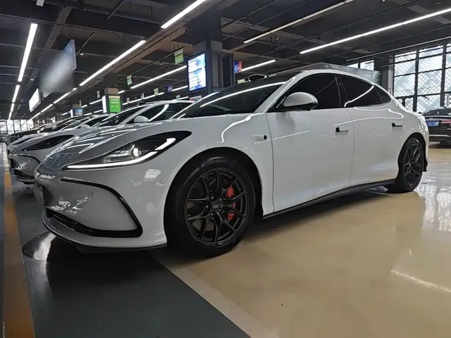 IM Motors IM L6 2024 Max Standard Edition