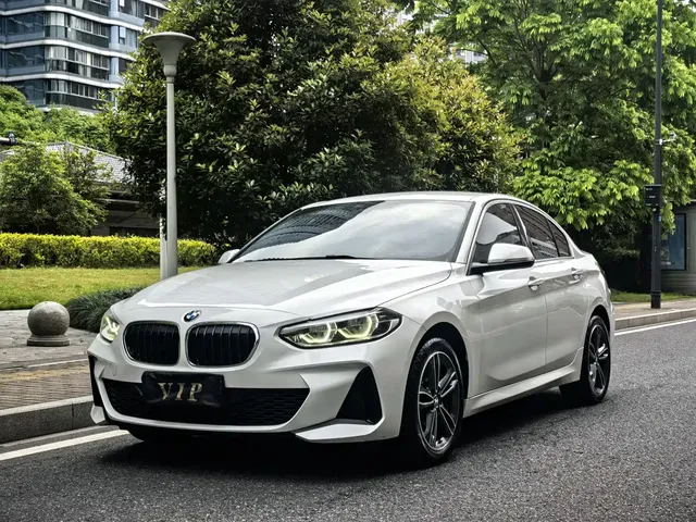 BMW 1 Series 2021 120i M Sport