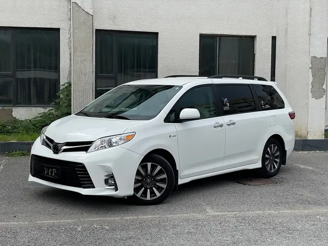 Toyota Sienna 2015 3.5L 4WD L