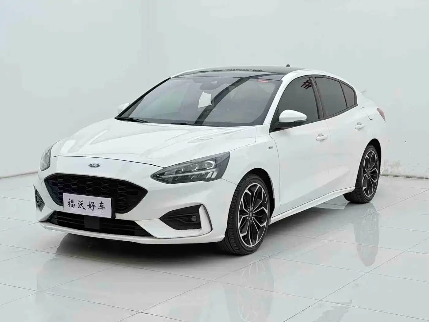 Ford Focus 2020 Sedan EcoBoost 180 Automatic ST Line