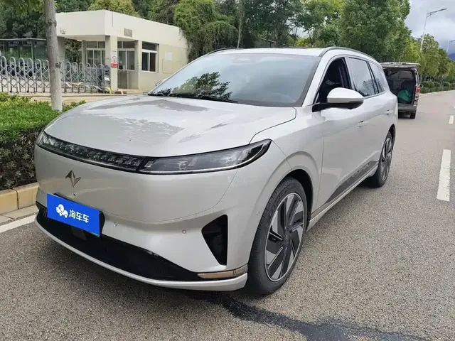 Dongfeng Yipai eπ008 2024 210Max Range Extender 6-Seater