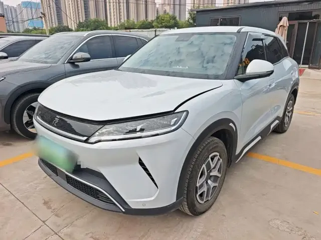 BYD Yuan UP 2025 Model 301KM Navigator