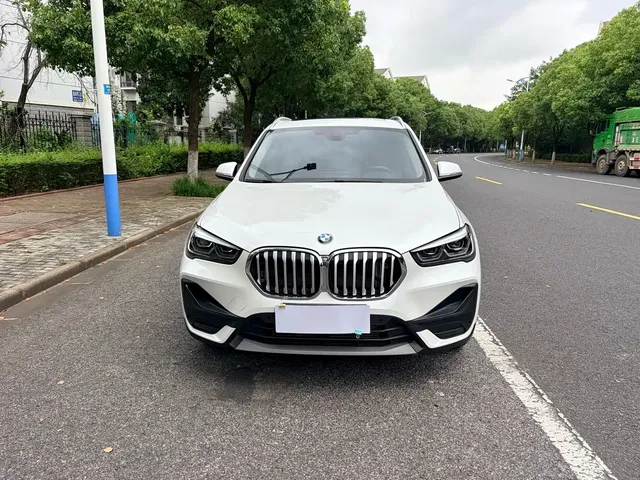 BMW X1 2022 sDrive25Li Leading