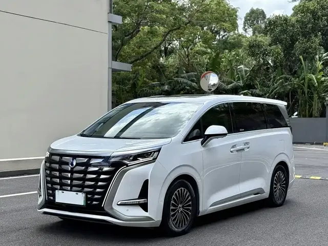 Denza D9 2024 DM-i 980 AWD Prestige