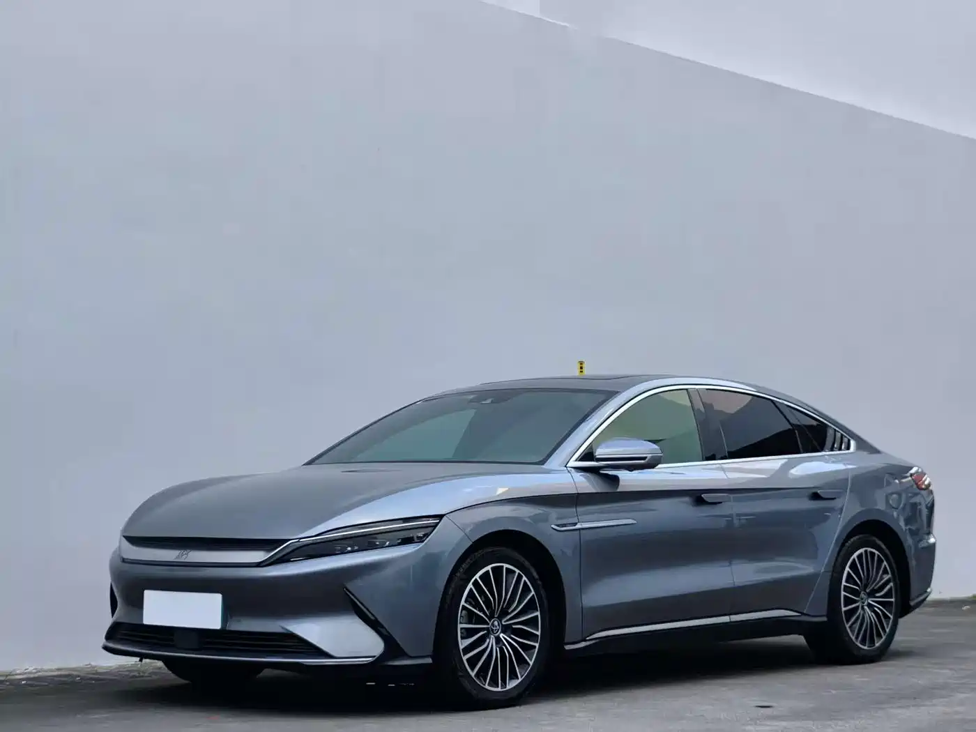 BYD Han 2021 EV Standard Range Luxury