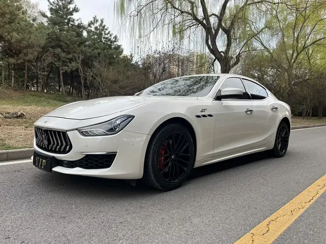 Maserati Ghibli 2022 2.0T GT Edge Edition