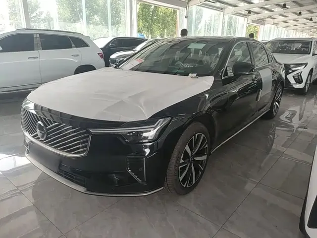 Volvo S90 2026 B5 Zhiyi Luxury Edition