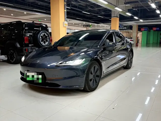Tesla Model 3 2023 Long Range All-Wheel Drive