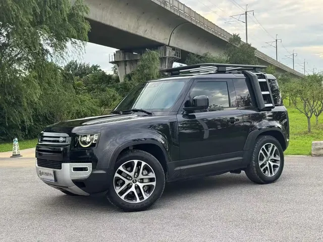Land Rover Defender 2022 Model 90 3.0T P400 Dark Special Edition