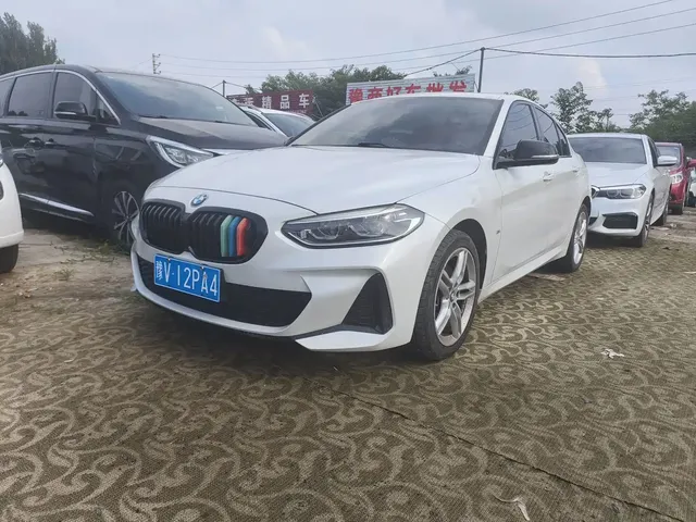BMW 1 Series 2021 120i M Sport Shadow Edition