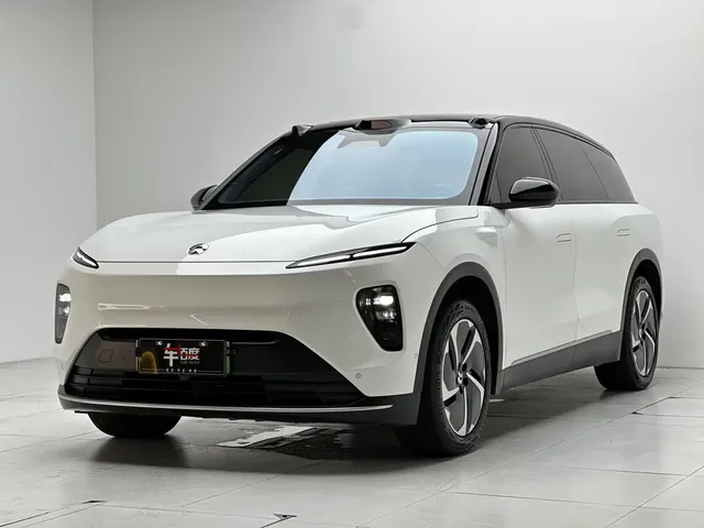 NIO ES8 2023 75kWh Executive Edition