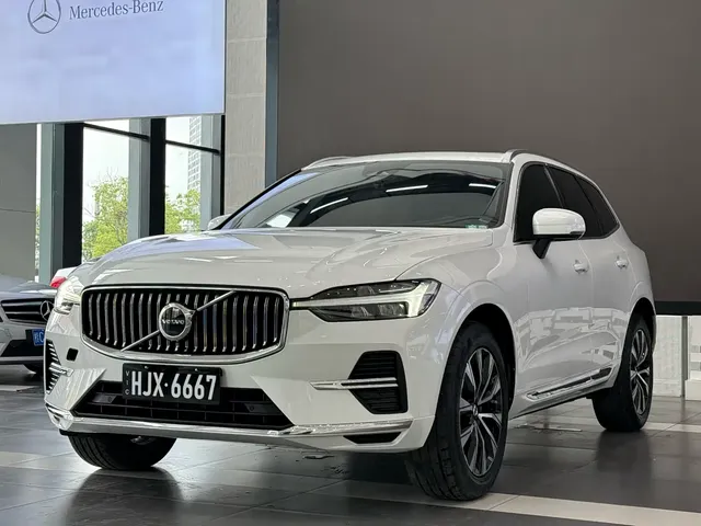 Volvo XC60 2023 B5 AWD Smart Luxury Edition