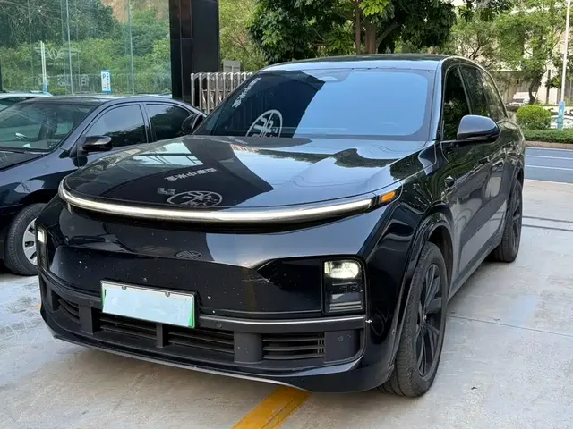 Li Auto Li L8 2023 Pro