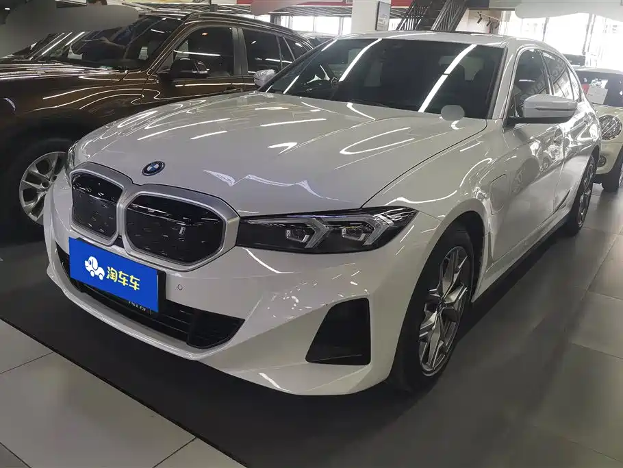 BMW i3 2024 eDrive 35 L