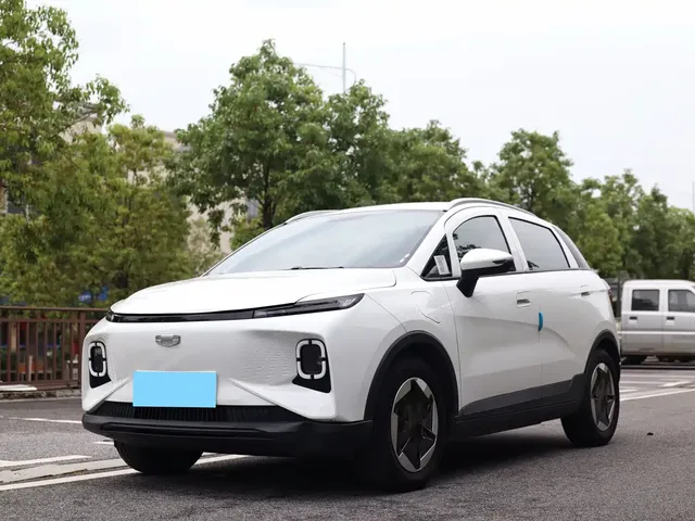 Geely Geometry E Firefly 2024 401km Starlight