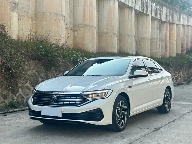 Volkswagen Sagitar 2023 300TSI DSG Surpassing Edition