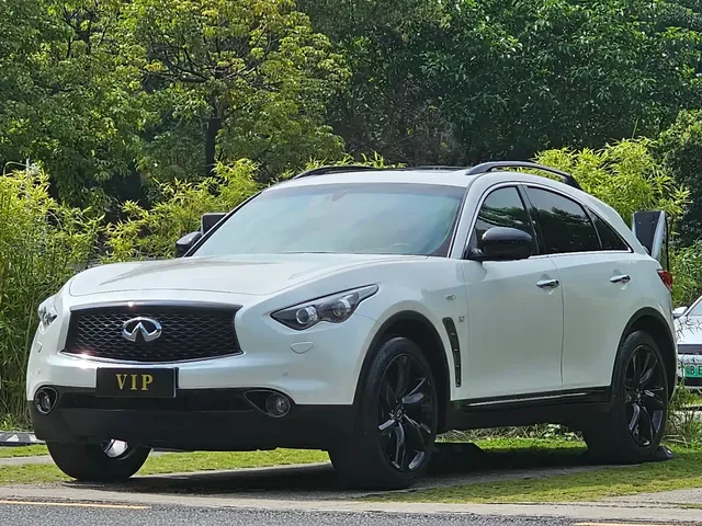 Infiniti QX70 2015 Model 3.7L Shadow Edition