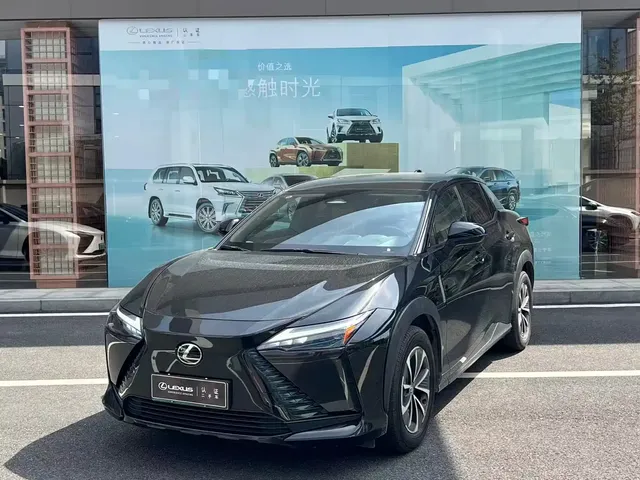 Lexus RZ 2023 450e 4WD Deluxe