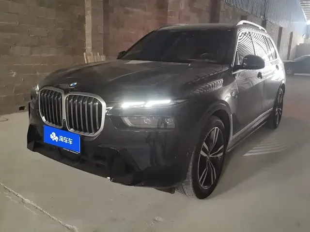 BMW X7 2023 xDrive40i Exclusive M Sport Package