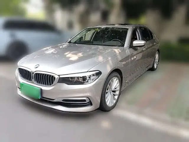 BMW 5 Series 2020 525Li Luxury Package