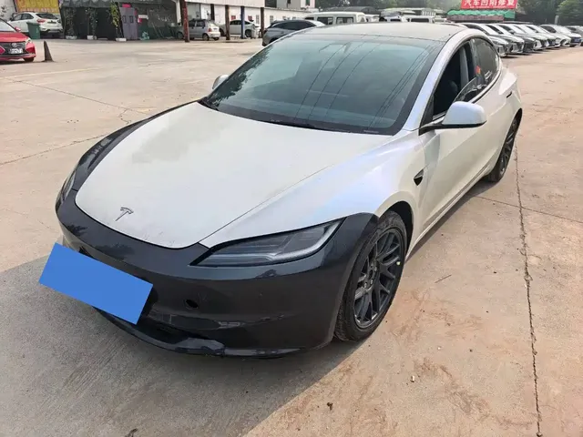 Tesla Model 3 2024 High-Performance All-Wheel Drive Edition