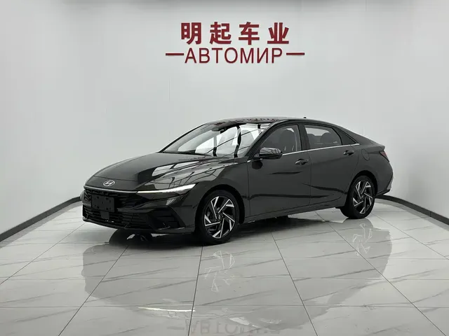 Hyundai Elantra 2023 1.5L CVT TOP Flagship Edition