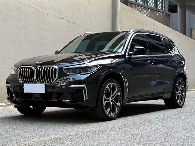 BMW X5 2022 xDrive 40Li Premium M Sport Package