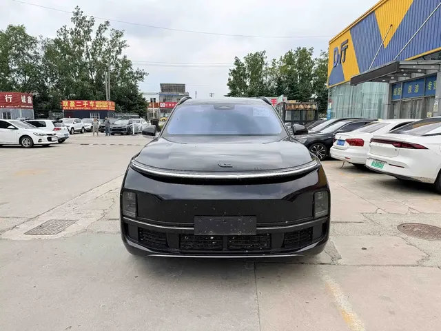 Li Auto Li L8 2023 Pro