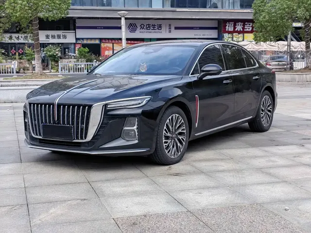 Hongqi H5 2024 2.0T Automatic Smart Connect Flag Smooth Edition