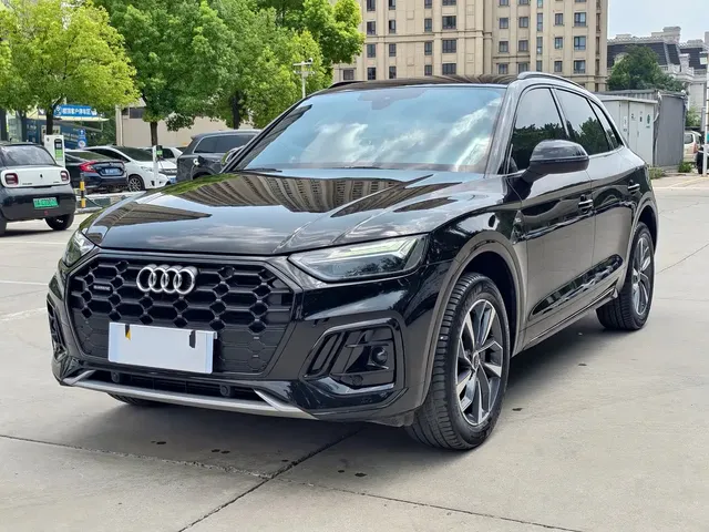 Audi Q5L 2023 40T Luxury Dynamic