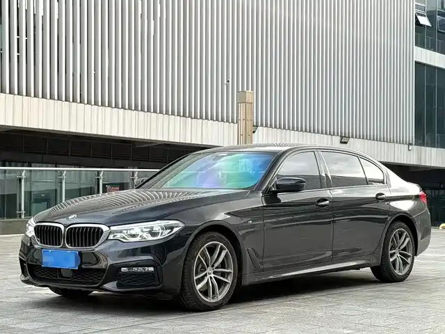 BMW 5 Series 2019 525Li M Sport Package