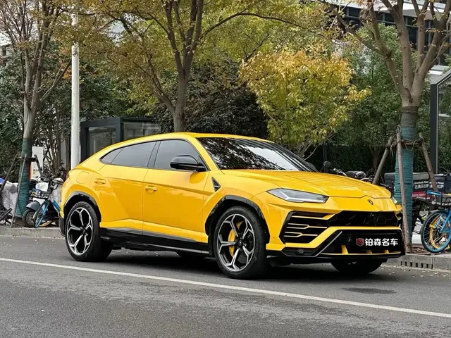 Lamborghini Urus 2021 4.0T V8