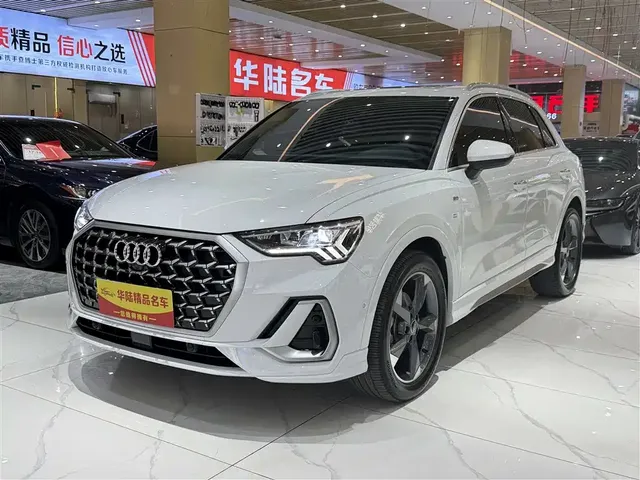 Audi Q3 2024 35 TFSI Fashion Sport