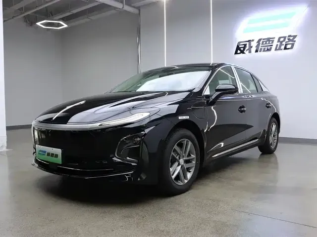 Hongqi E-QM5 2025 500km Taxi Edition